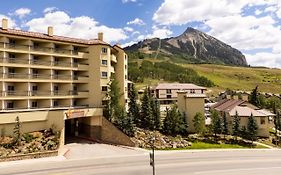 Elevation Hotel&Spa